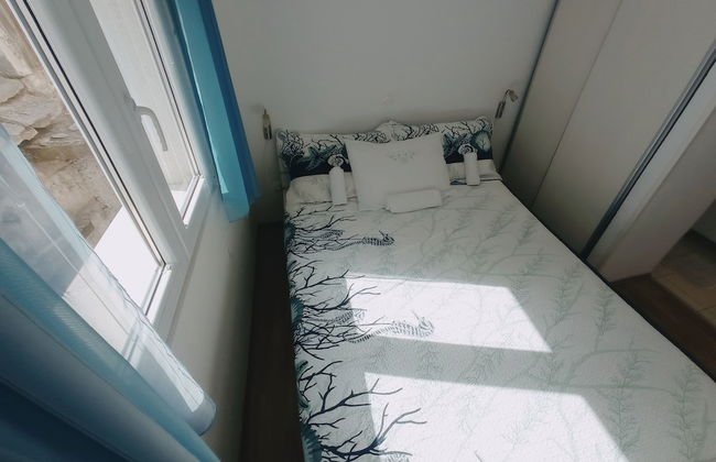 Sea-view Apartment - Sleeps 4, Parking & Balcony - Foto 3