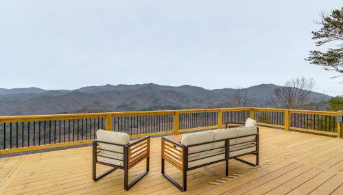 Mtn-View Hidden Falls Cabin with Hot Tub and Deck - Foto 2