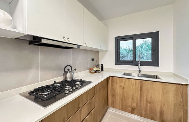 Gorgeous new Beach Apartment - Photo 2