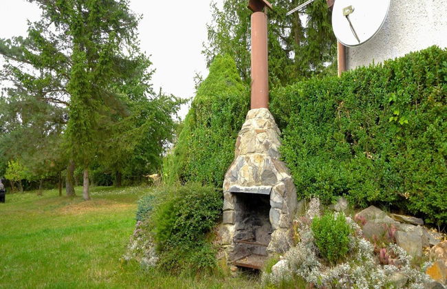 Lovely Apartment in Svinarov Czech Republic near Forest - Photo 27