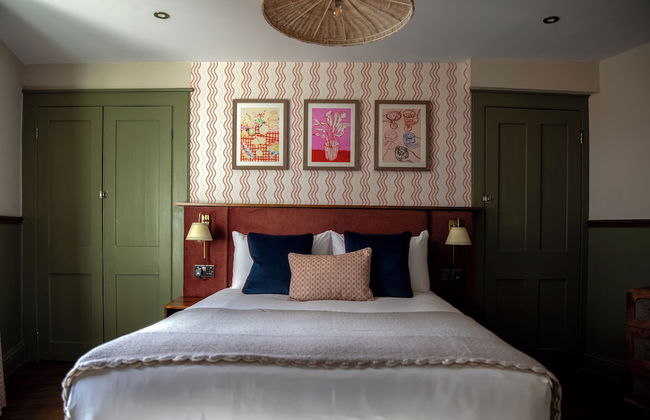 Round House Apartments - Photo 19