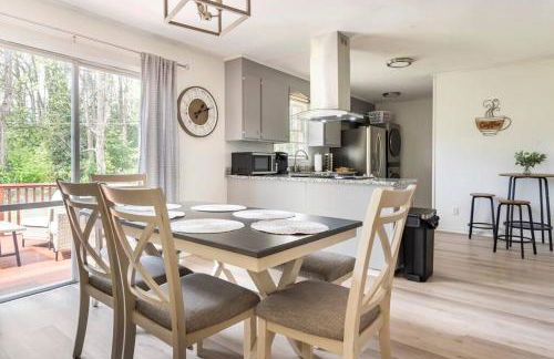 Updated home near Fort Jackson - Foto 23