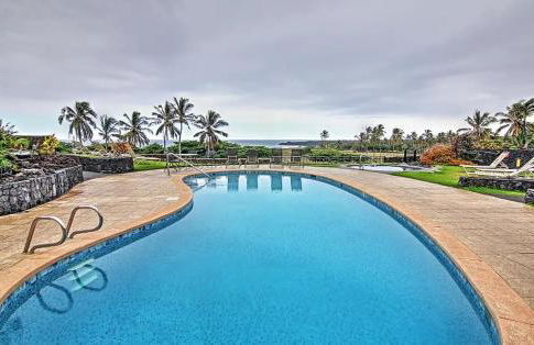 Ocean-View 1BR Condo on Black Sands Beach, Pool, Hot Tub - Foto 30