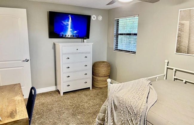 Kiss the Wave - Spacious 4BR 3BA w Pool hot tub - Foto 24