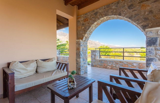 Andreas Beach Villa Large Private Pool Walk to Beach Sea Views A C Wifi Car Not Required - 1654 - Foto 37