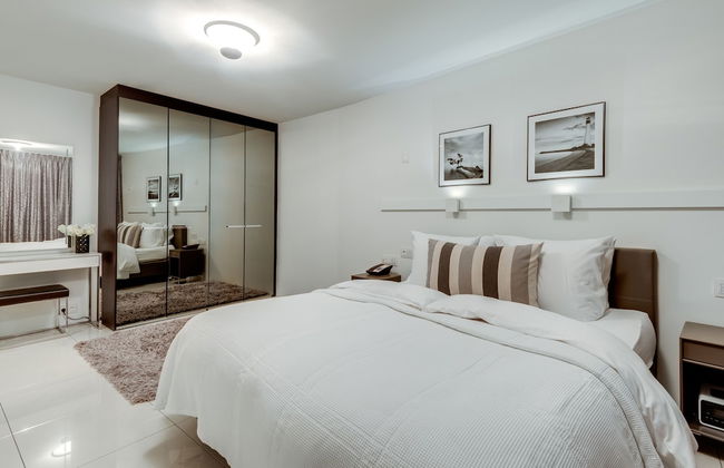 Black Pearl Luxury Apartments - Photo 8