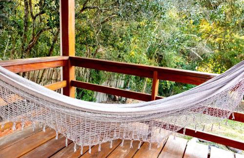 Chalé Canto do Galo 1 - Hidro da Jacuzzi, Lareira Ecológica, Cozinha Completa, Wi-Fi 80mbps, próximo a comércio local e relaxando ao som do riacho - Photo 22