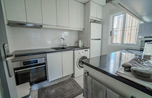 Spacious 3-Bed Apartment with Stunning Lake Views - Foto 42