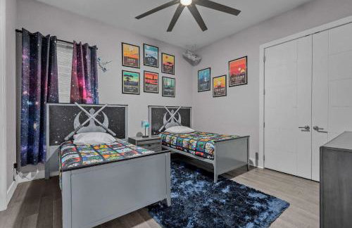 Luxury 6BR Villa w Pool & Cinema 4mi to Disney - Foto 62