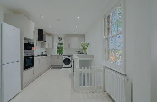 Central Banbury Stay Comfy and Spacious for groups 9 sleeps - Foto 5