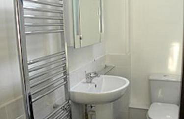 Beautiful Cornish barn in the stunning Lamorna valley with large garden - Photo 14