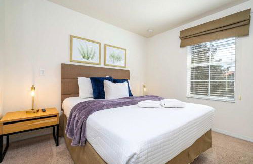 Spectacular House with 3BR - Private Pool, BBQ - Minutes from Disney! - Foto 16