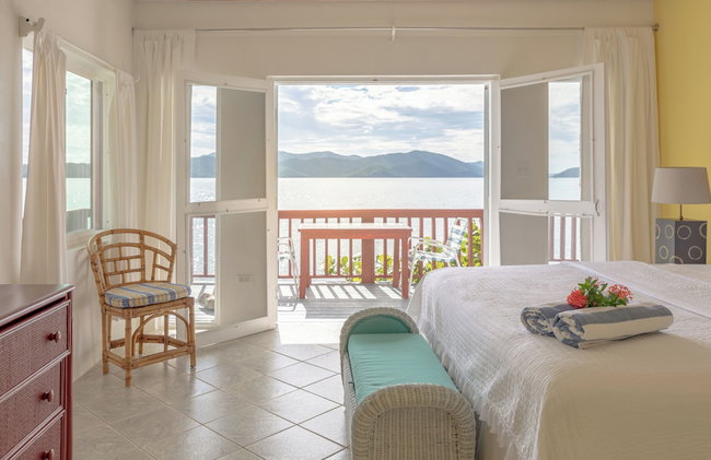 Fort Recovery Beachfront Villa & Suites Hotel - Photo 31