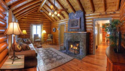 Historic Log Cabin #14 at Horse Creek Resort - Foto 1