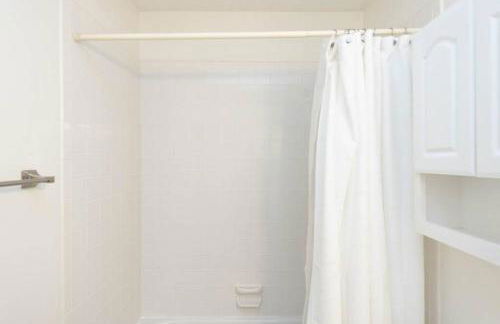 Sleeps 8, Lake Lanier Hidden Gem - Foto 45