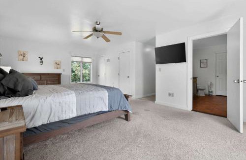 Grass Lake Retreat with Game Room & Fire Pit - Foto 21