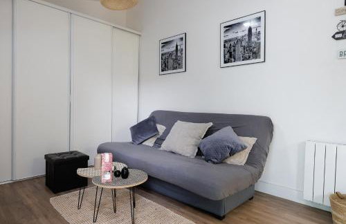 Chic Parisian - 5' RER C Paris - Orly 15 min - Foto 9