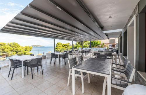 Trizonia Bay Hotel - Photo 14