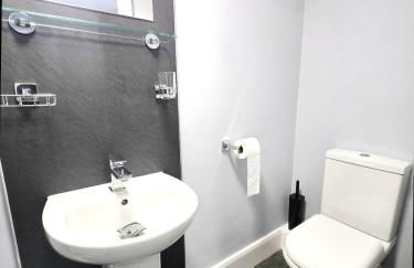 Beautiful Studio Flat, with Parking, Central location - Foto 8