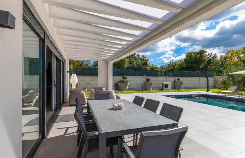 Villa BB Rapsody 10 with heated salt water pool - Foto 24