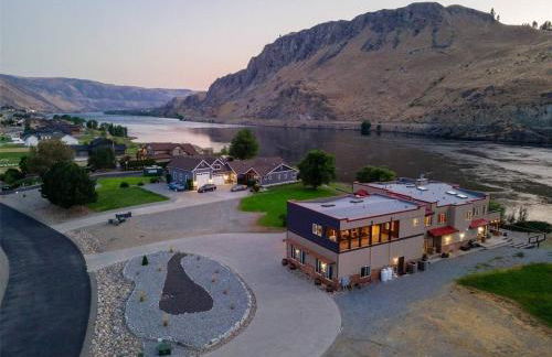 The Riverfront Resort - Foto 5