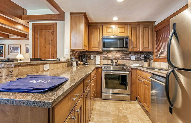 Antlers at Vail - Photo 51