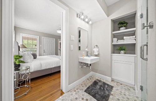 The Queen's Gambit I - Photo 9