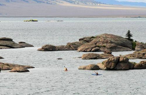 Modern A-frame w/ hot tub + view - Foto 53
