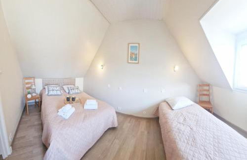 Charming Breton Holiday Home Right by the sea - Photo 78