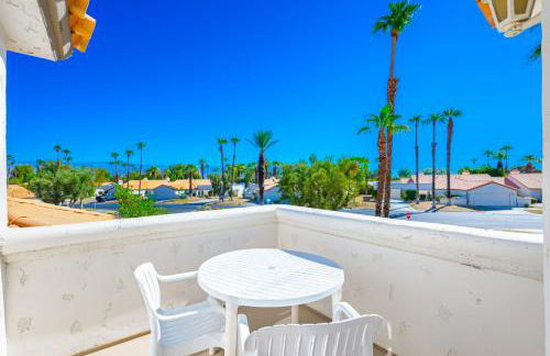 Desert Escape - Renovated, Steps from Pool - Foto 22