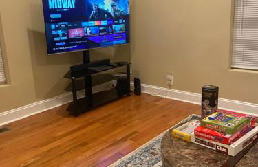 Modern 3-bedroom, big fence yard, Pets stay free - Foto 14