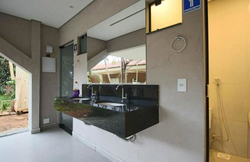 Casa com Piscina e Churrasqueira em Taguatinga - Foto 40