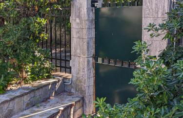 Nel verde a due passi dal mare - Foto 26