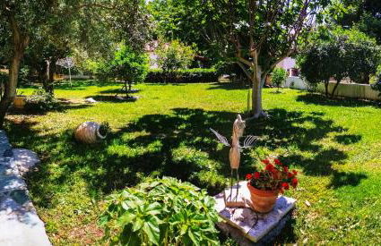 Steinturm mit Dach-Terrasse zwischen Fluß, Meer und Gebirge- Spiti Pirgos - Foto 38