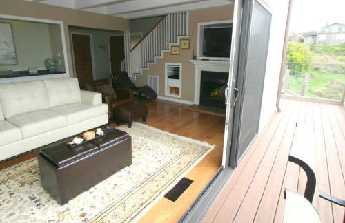 Beach Nest! Hot Tub! Sauna! BBQ Grill! AMAZING VIEWS!! Romantic Getaway! Dog Friendly!! - Foto 11