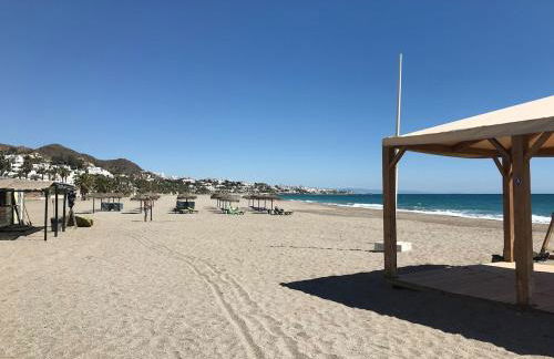 1st floor Penthouse sea and mountain view 5 min stroll to beach - Foto 13