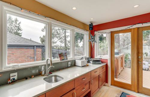 6 Mi to Dtwn Seattle Walkable Home with Hot Tub - Foto 8