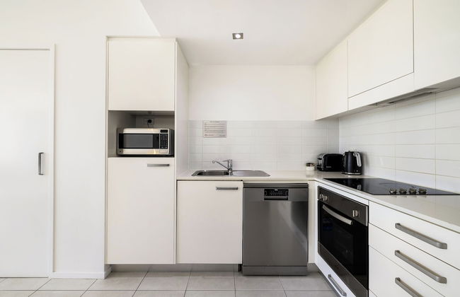 Ocean Pacific Broadbeach - Photo 19