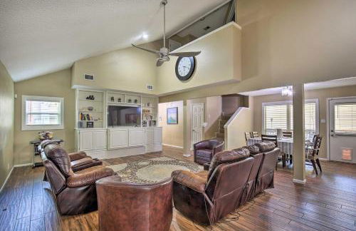 Family Retreat about 1 Mi to Hill Country Mile! - Foto 1