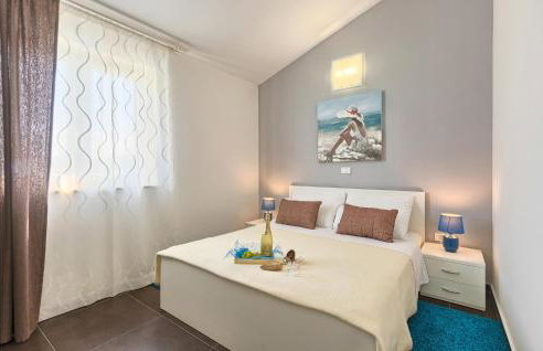 Awesome Home In Naselje Muzini - Foto 40