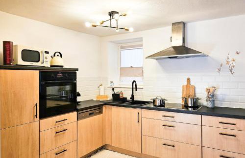 Entire farmhouse for groups with 4 bedrooms near Rhine Falls & Zurich Airport - Foto 7