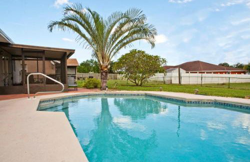 3 Bedrooms 2 Baths Pool Home available for LONGER STAYS!!! - Foto 1