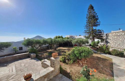 Maroussa s guesthouse - Photo 20