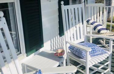 Stylish Victorian Beach House on pond - Foto 18