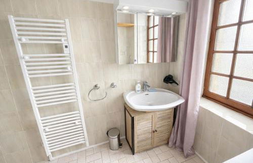 Refuge familial près de la mer - Jardin & Parking - Photo 24