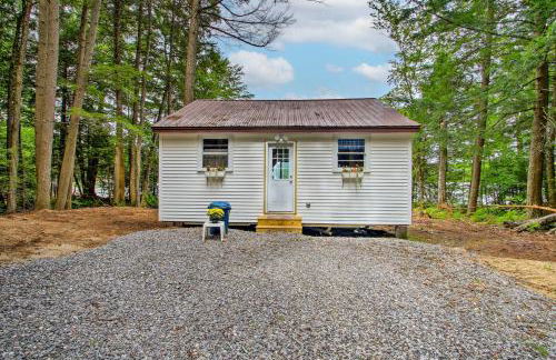 Hartford Cottage with Private Beach on Bear Pond! - Photo 7