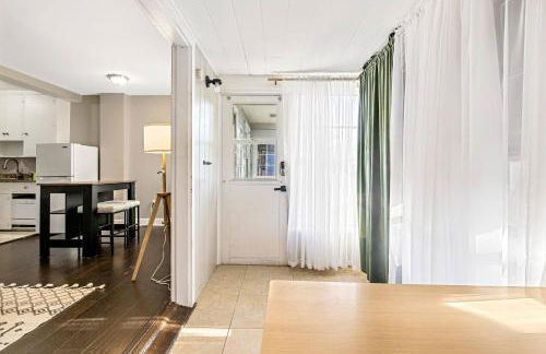 Large Top Floor Lookout (Pet-friendly) King 1 Bed - Foto 6