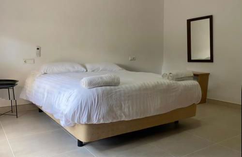 Agradable Villa con piscina y vistas al mar - Photo 24