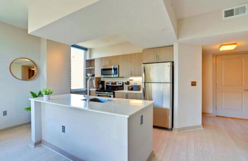 Spacious Apartment w Rooftop Views - Foto 9