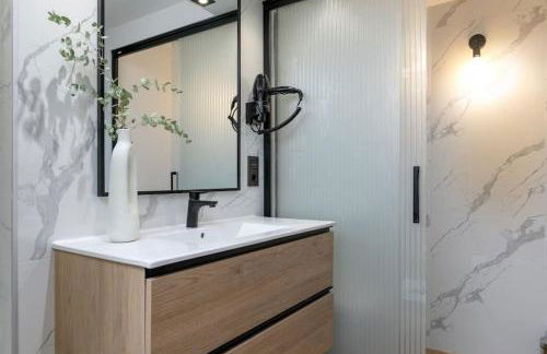 Precioso dúplex en zona Vista Alegre en Madrid - Photo 21